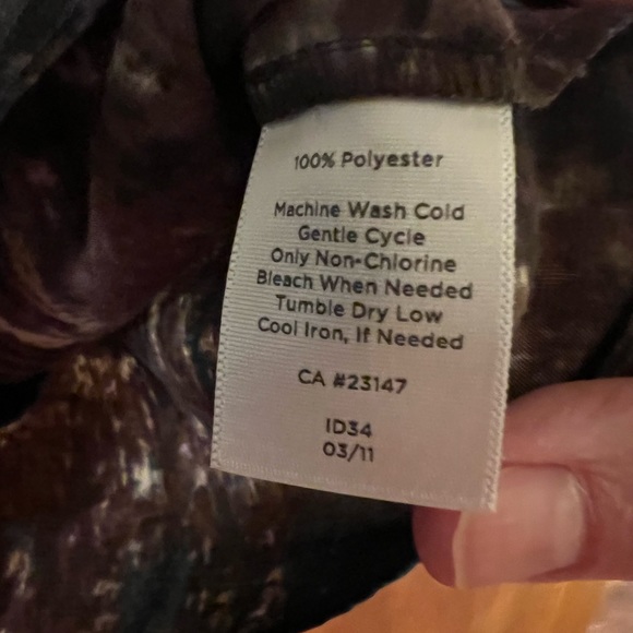 Talbots Sleeveless Top Brown Abstract Pleated Career NWOT Size Petite 8P - Picture 7 of 13